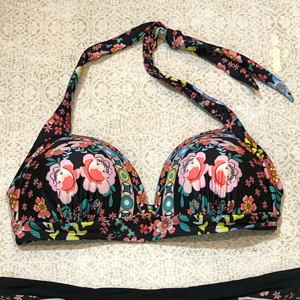 Bikini Top - Picture 2 of 4